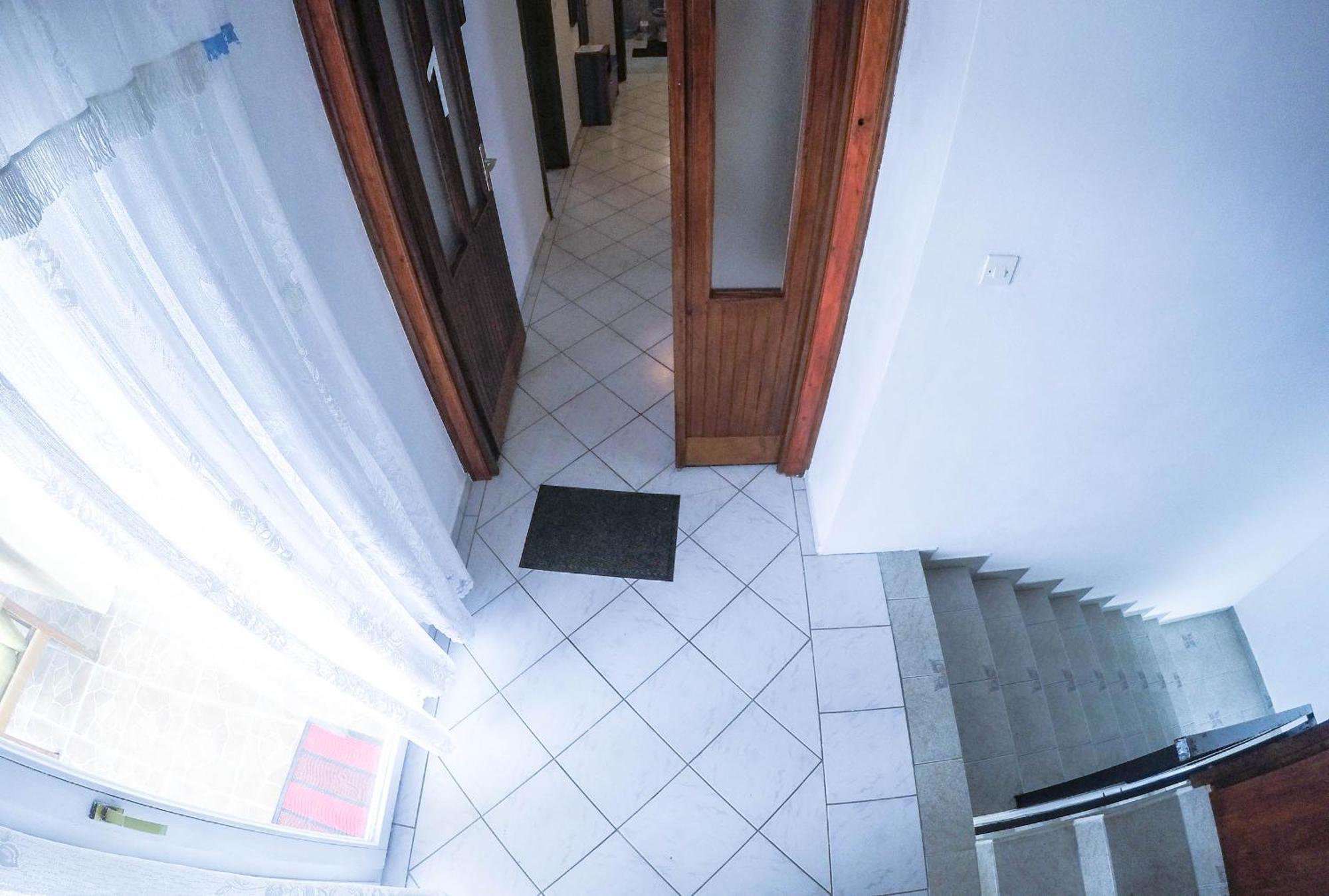 Apartment Katarina スルニュ エクステリア 写真